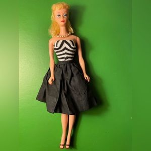 Barbie vintage Black skirt 1960 -  1962. Mattel